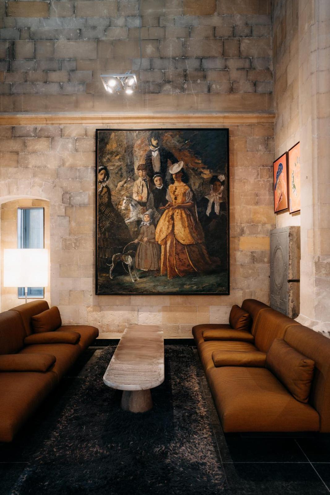 Kruisherenhotel Maastricht - Oostwegel Collection, Member Of Design Hotels Eksteriør bilde The painting in the interior of the hotel