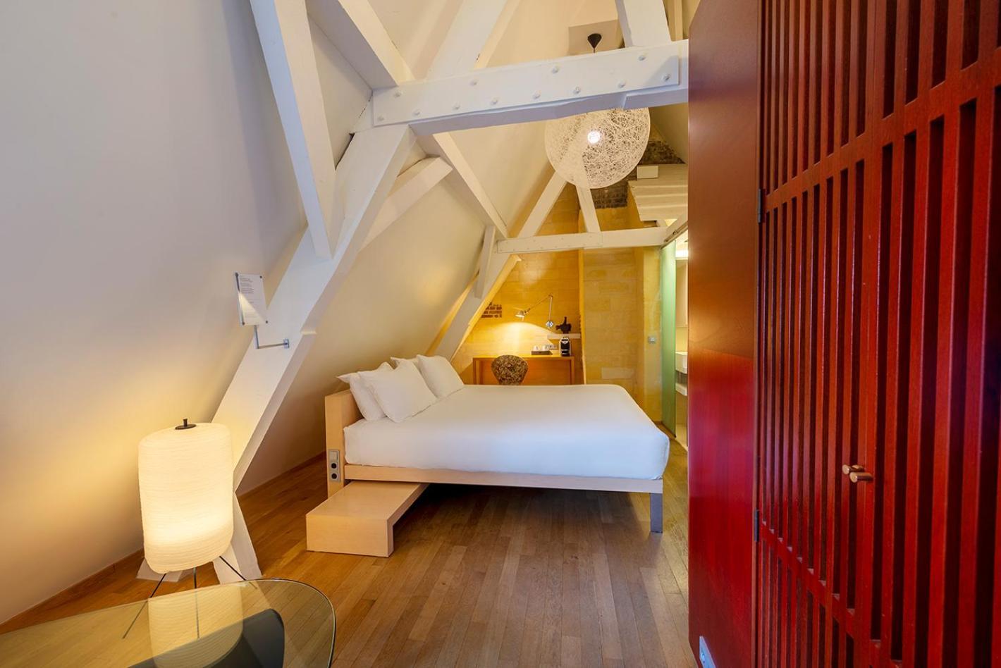 Kruisherenhotel Maastricht - Oostwegel Collection, Member Of Design Hotels Eksteriør bilde A room at the hotel