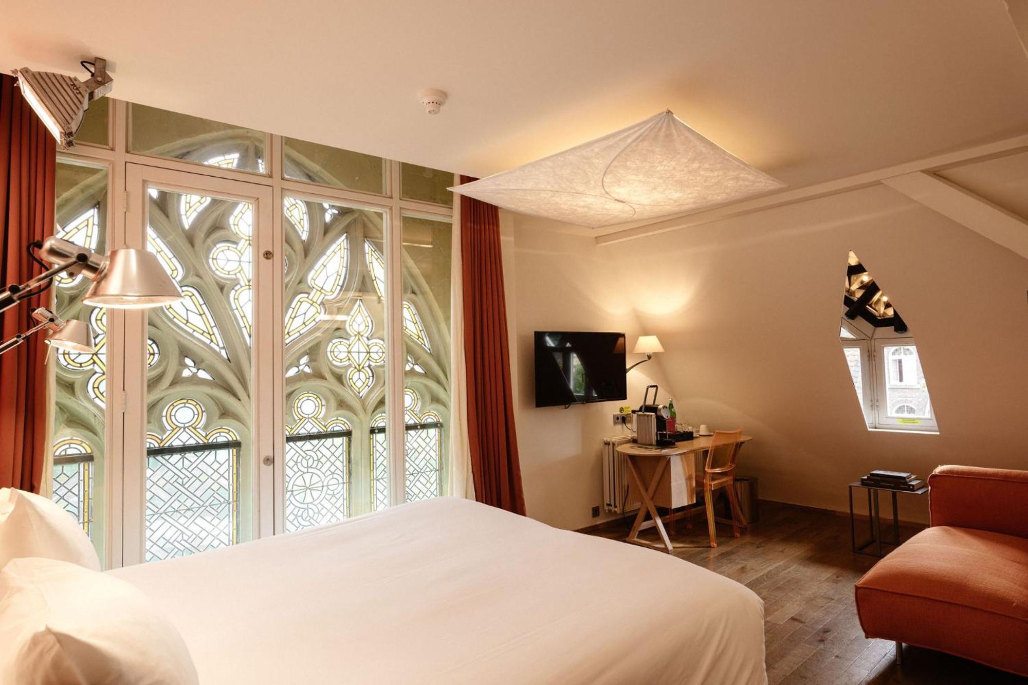 Kruisherenhotel Maastricht - Oostwegel Collection, Member Of Design Hotels Eksteriør bilde A room at the hotel