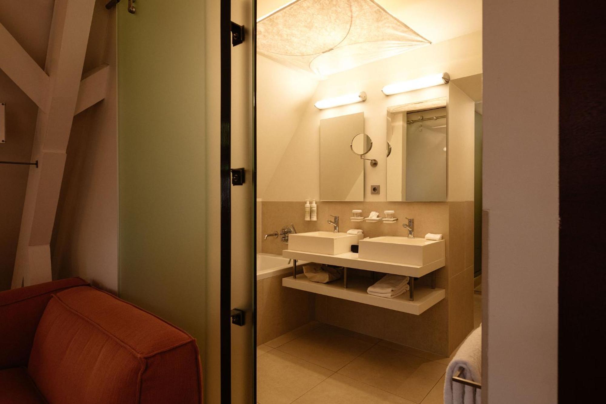 Kruisherenhotel Maastricht - Oostwegel Collection, Member Of Design Hotels Rom bilde Bathroom