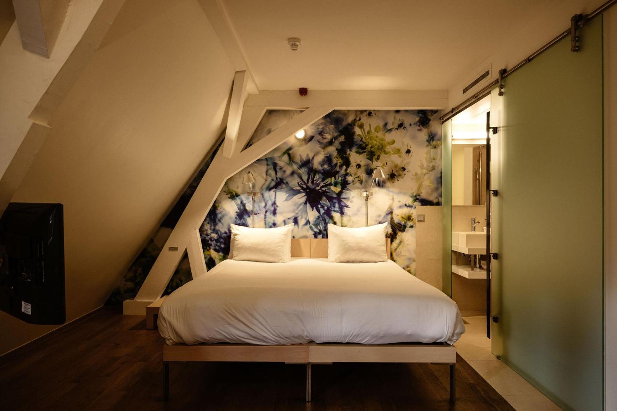 Kruisherenhotel Maastricht - Oostwegel Collection, Member Of Design Hotels Rom bilde A room at the hotel