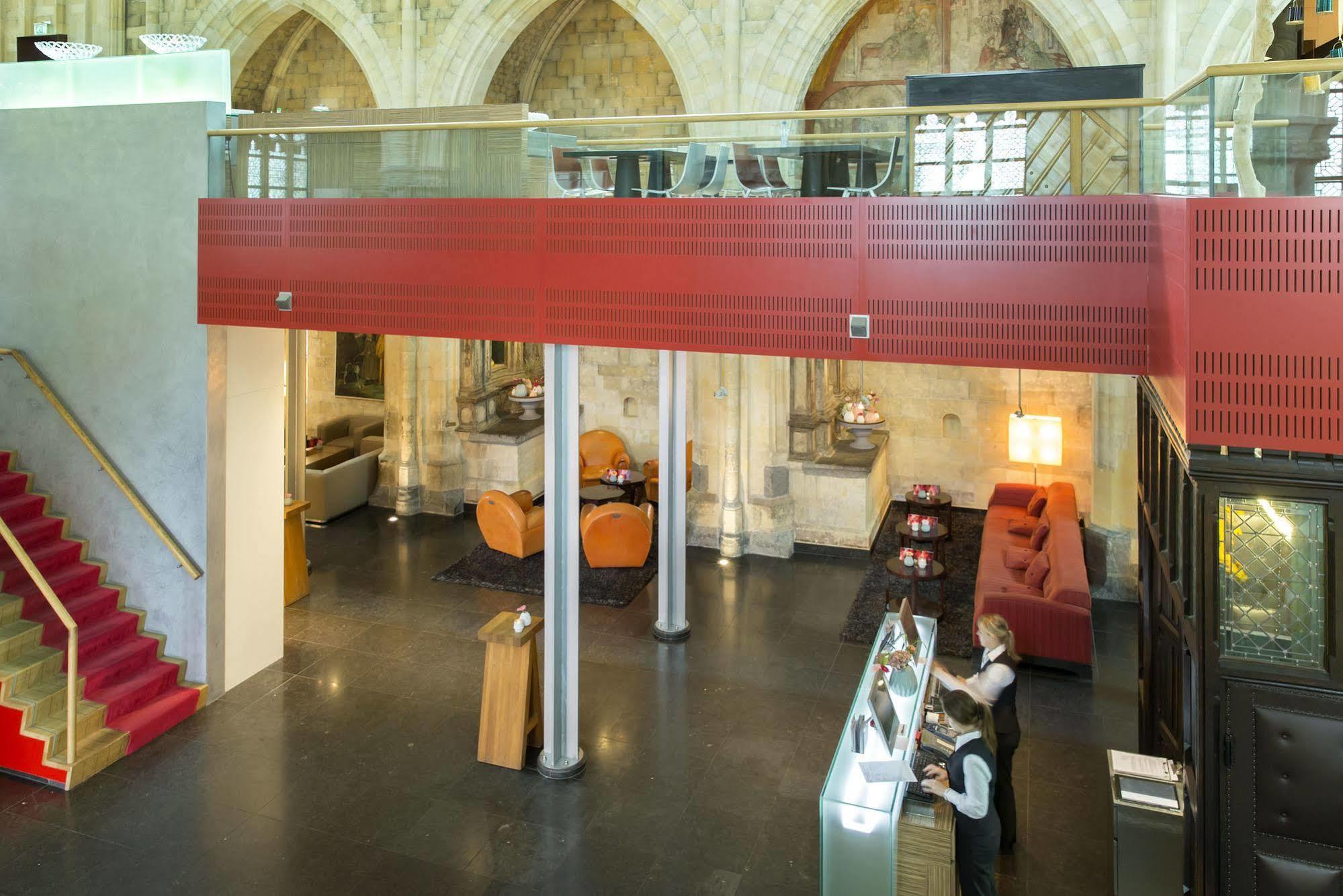 Kruisherenhotel Maastricht - Oostwegel Collection, Member Of Design Hotels Eksteriør bilde The interior of the museum