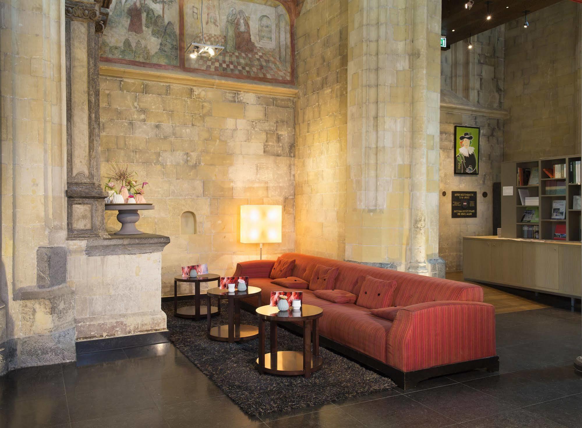 Kruisherenhotel Maastricht - Oostwegel Collection, Member Of Design Hotels Eksteriør bilde The interior of the museum