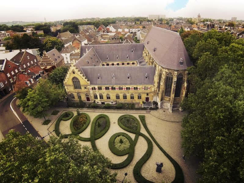 Kruisherenhotel Maastricht - Oostwegel Collection, Member Of Design Hotels Eksteriør bilde The former abbey church of St. Maria